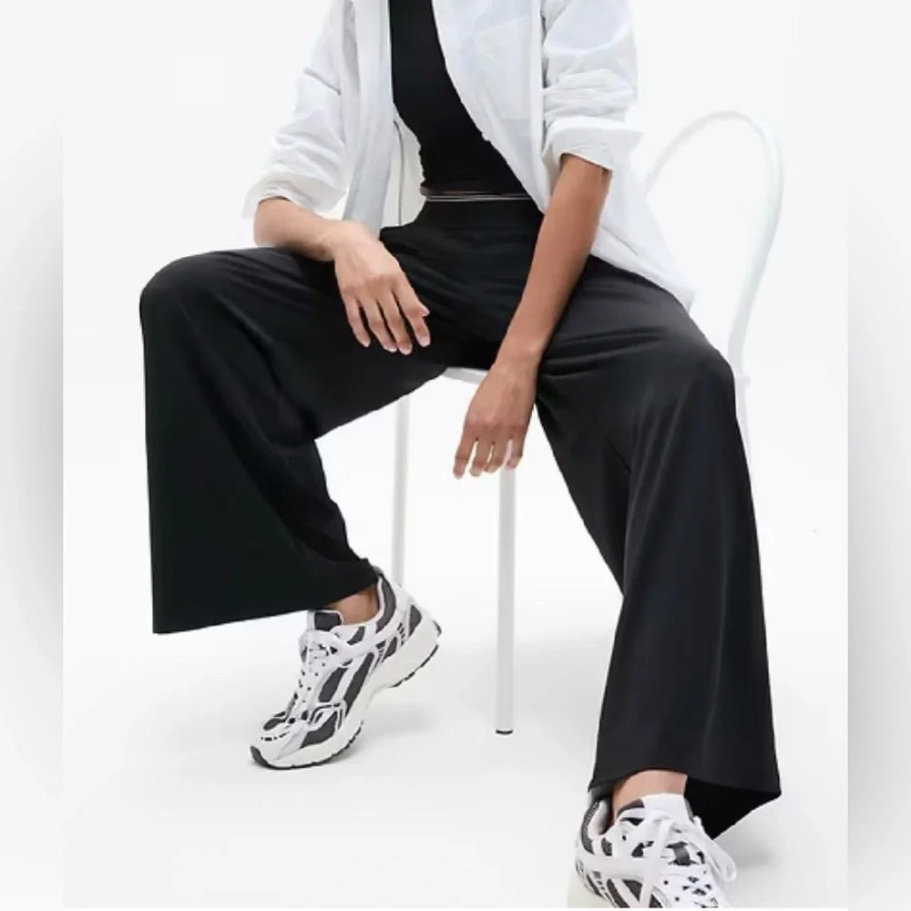 Athleta Women's Stratosphere High Rise Wide Leg Black Pants Size XL - Picture 3 of 13